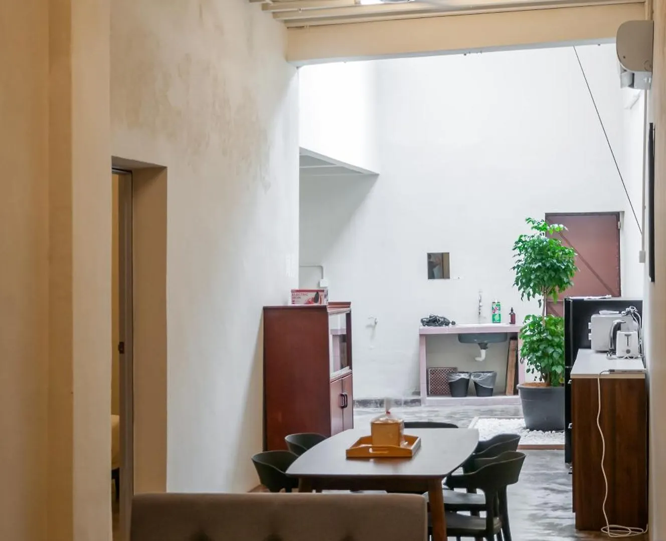 Aayu Pantai George Town Penang Hostel Malaysia